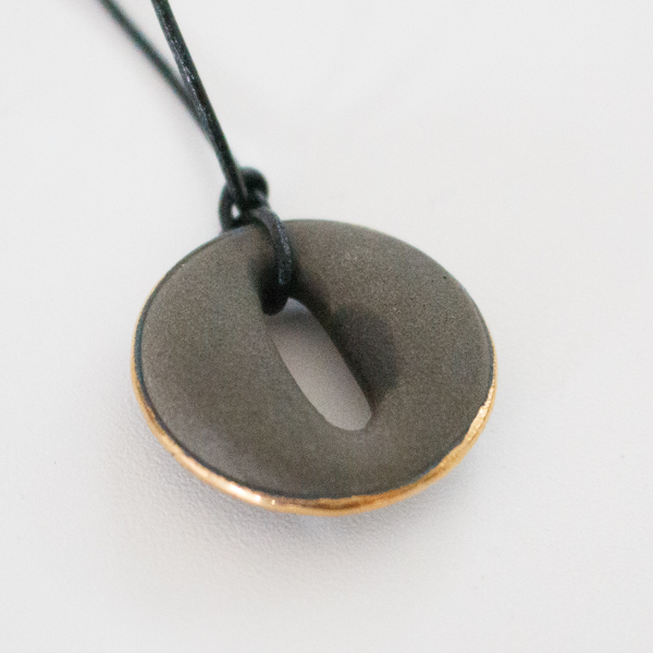 ゆっくり浸透していきます(Dark Grey GOLD) ゆっくり浸透していきます(Dark Grey GOLD)