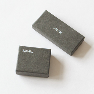パッケージ(Dark Grey) パッケージ(Dark Grey)