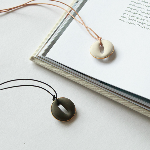 scent necklace scent necklace