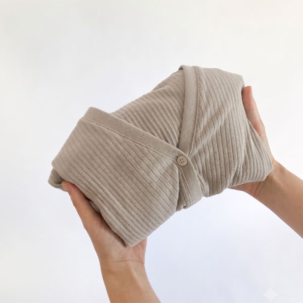 薄手なのでコンパクトに畳めます