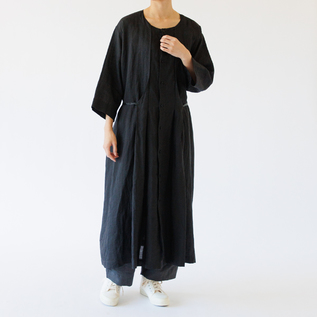 後ろで結んで(身長160cm・D.CHARCOAL) 後ろで結んで(身長160cm・D.CHARCOAL)
