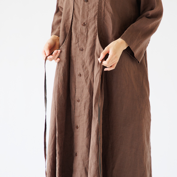 紐の結び方で印象が変わります(身長160cm・BROWN) 紐の結び方で印象が変わります(身長160cm・BROWN)