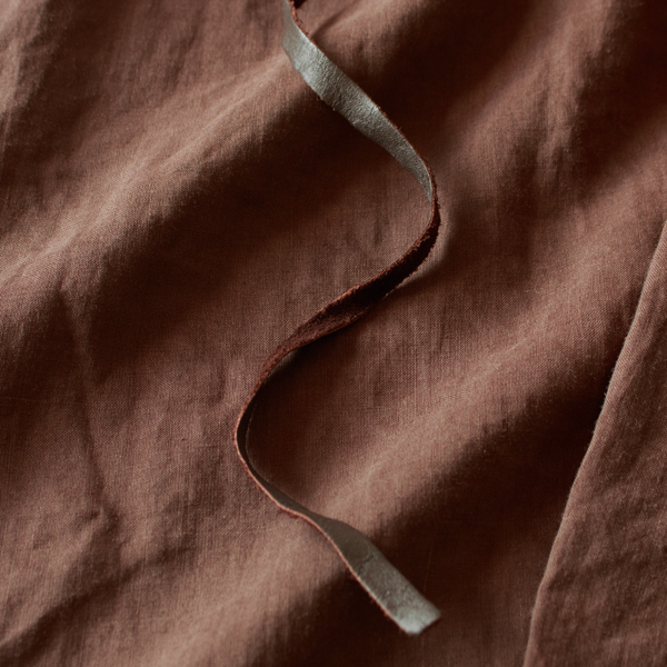 レザー紐つき(BROWN) レザー紐つき(BROWN)