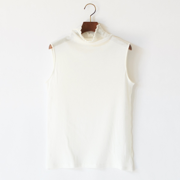 綿カシミヤフライス ハイネックノースリーブ(WHITE)