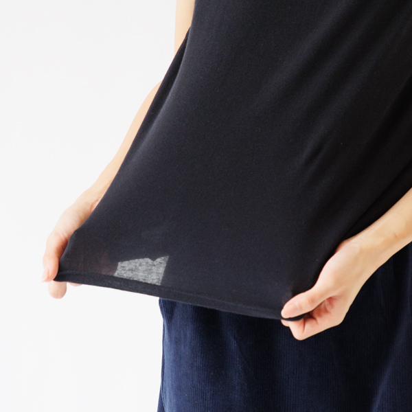 伸びが良いフライス生地(身長160cm・NAVY)
