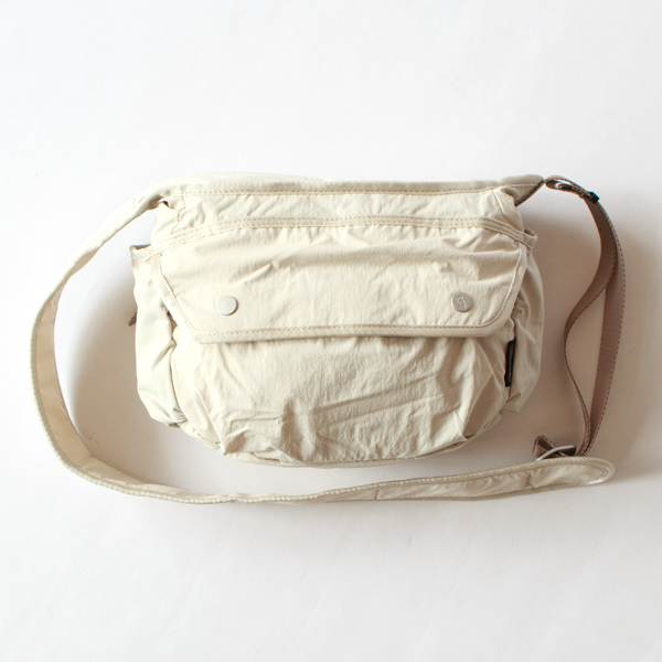 Cinch|Sling ボディバッグ(Oat) Cinch|Sling ボディバッグ(Oat)