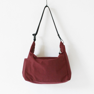 SIMPLICITY限定カラー BORDEAUX(TRIANGLE SHOULDER) SIMPLICITY限定カラー BORDEAUX(TRIANGLE SHOULDER)