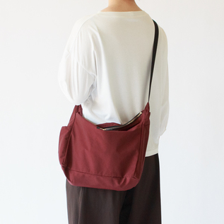 SIMPLICITY限定カラー BORDEAUX(TRIANGLE SHOULDER) SIMPLICITY限定カラー BORDEAUX(TRIANGLE SHOULDER)