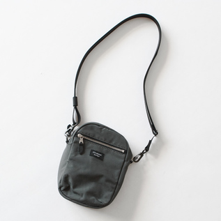ショルダーバッグ MINI TRAVELER(STEEL GREY) ショルダーバッグ MINI TRAVELER(STEEL GREY)