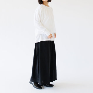 度詰め天竺 フレンドリーワイドパンツを合わせて(裾を2枚出して) 度詰め天竺 フレンドリーワイドパンツを合わせて(裾を2枚出して)