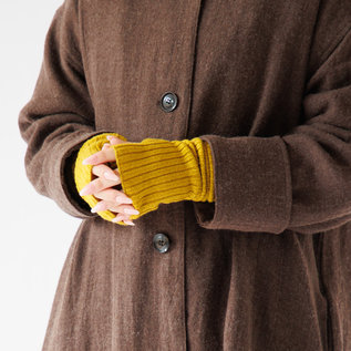 袖口から魅せます(身長160cm・YELLOW) 袖口から魅せます(身長160cm・YELLOW)