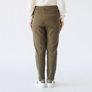 身長162cm(カーキM)