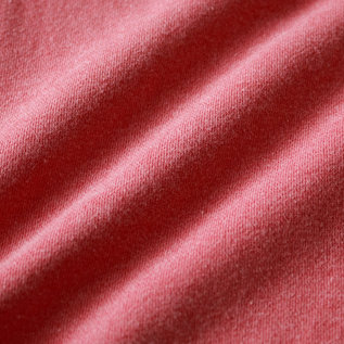 ふわふわで柔らかい肌触り(Fade Red) ふわふわで柔らかい肌触り(Fade Red)