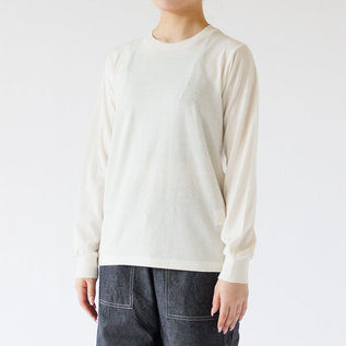 WHITE、身長:160cm WHITE、身長:160cm