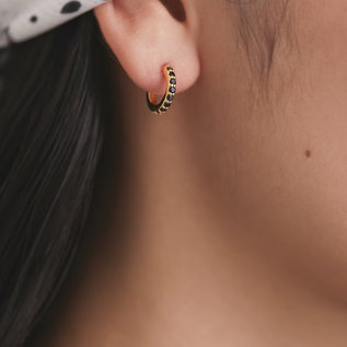 キャッチレスピアス EMBRACE Onyx(gold)