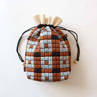 巾着ポーチ PIXEL POUCH BAG(TILE/BROWN) 巾着ポーチ PIXEL POUCH BAG(TILE/BROWN)