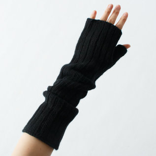BLACK BLACK
