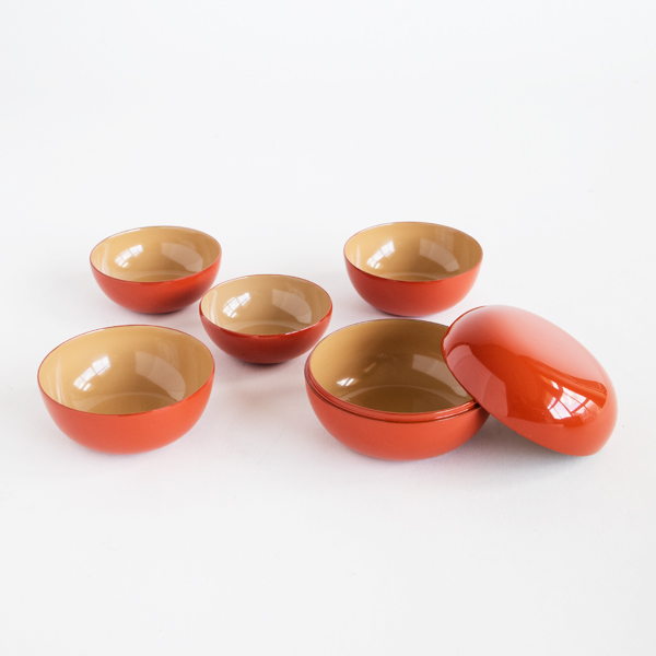 全て手塗りで仕上げられた逸品