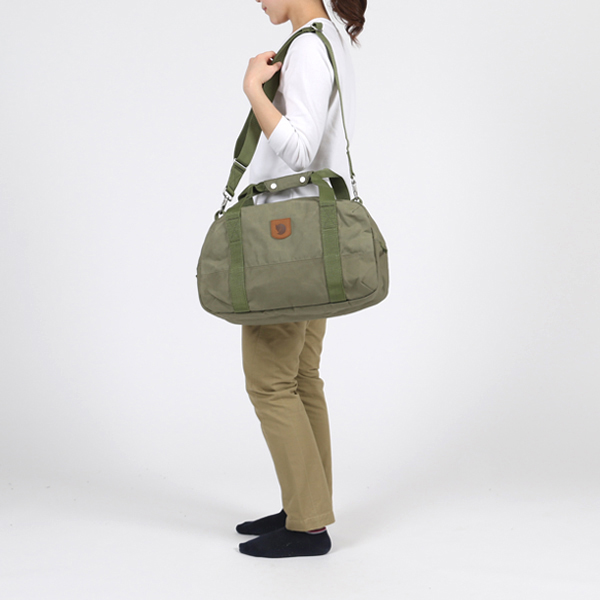 モデル身長：162cm(GREEN)