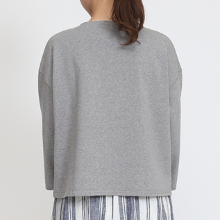 GRIS CHINE（モデル身長：162cm）