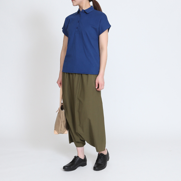BLUE（モデル身長：162cm）