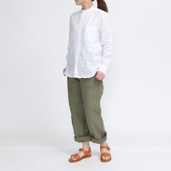 モデル身長：162cm　着用サイズ：S　カラー：KHAKI