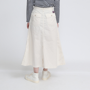 KINARI(モデル身長:162cm) KINARI(モデル身長:162cm)