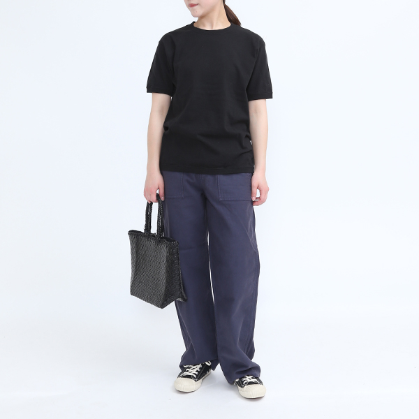 BLACK（モデル身長：162cm）