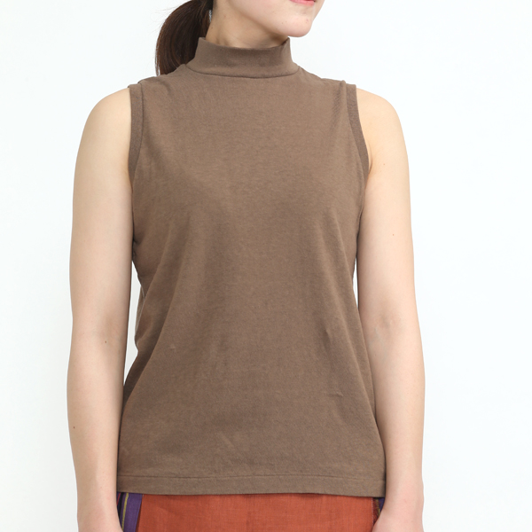 TAUPE（モデル身長：162cm）