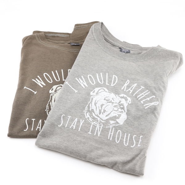 左：MILITARY GREEN、右：MILKY GREY