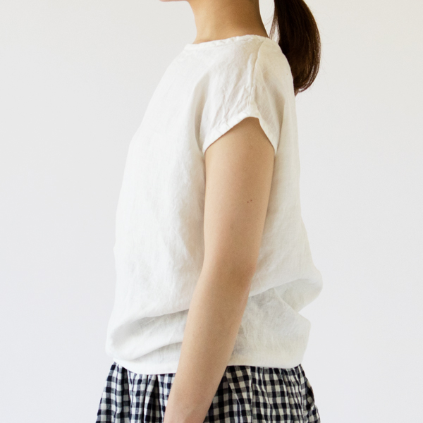 WHITE（モデル身長：162cm）