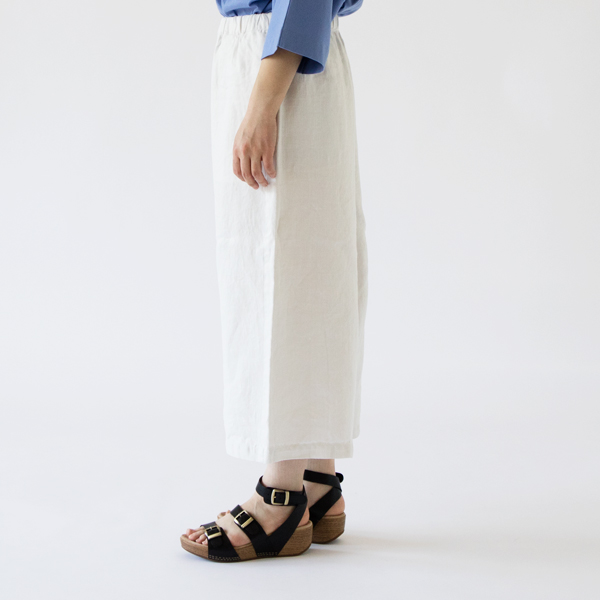 VINTAGE WHITE（モデル身長：162cm）