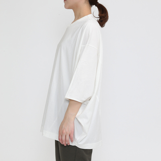 OFF WHITE(モデル身長:162cm) OFF WHITE(モデル身長:162cm)