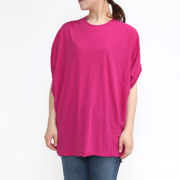 PINK（モデル身長：162cm）