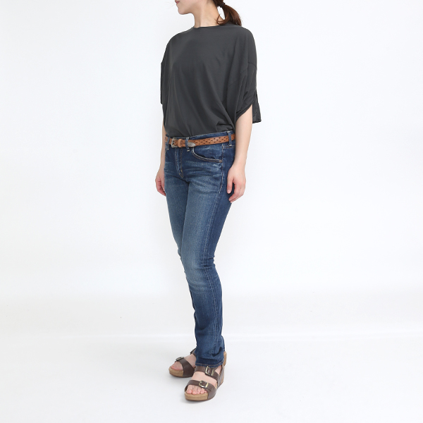 CHARCOAL GRAY（モデル身長：162cm）