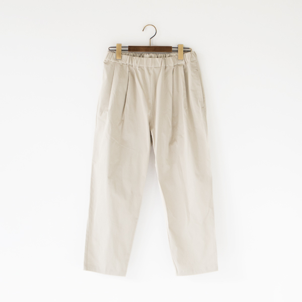 ヴィンテージウォッシュ ストレッチタックパンツ（IVORY）