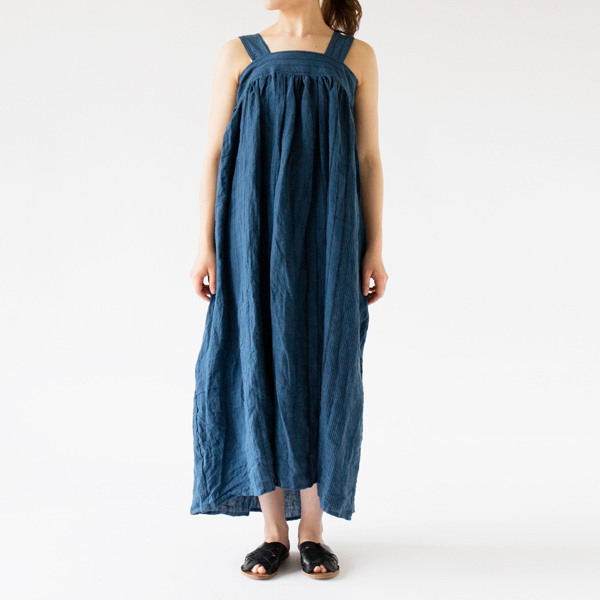 NAVY（モデル身長：162cm）