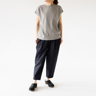 NAVY(モデル身長:162cm) NAVY(モデル身長:162cm)