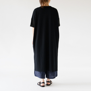 BLACK(モデル身長:162cm) BLACK(モデル身長:162cm)