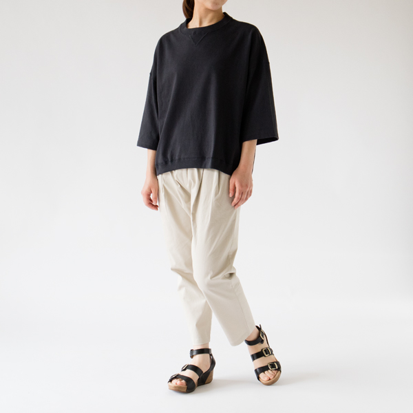 CHARCOAL GREY（モデル身長：162cm）