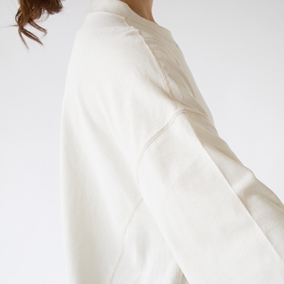 ゆったりとしたシルエット(IVORY) ゆったりとしたシルエット(IVORY)