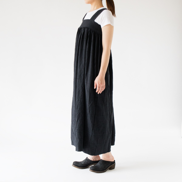 GREY（モデル身長：162cm）