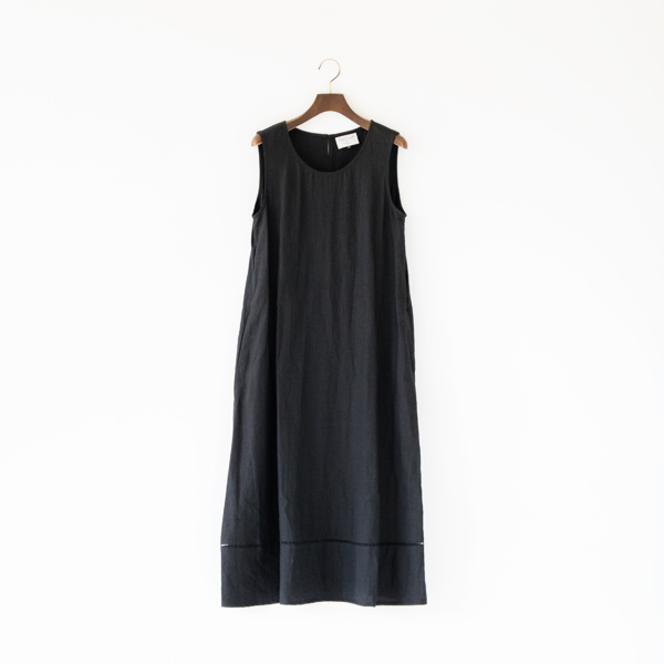 ノースリーブリネンワンピース（BLACK）