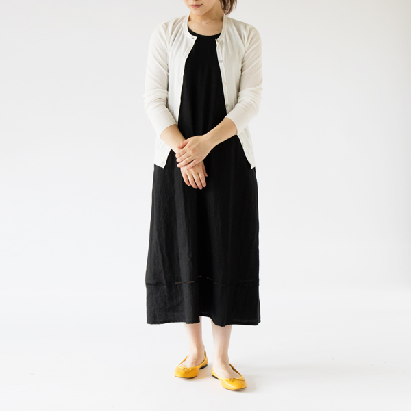BLACK（モデル身長：162cm）