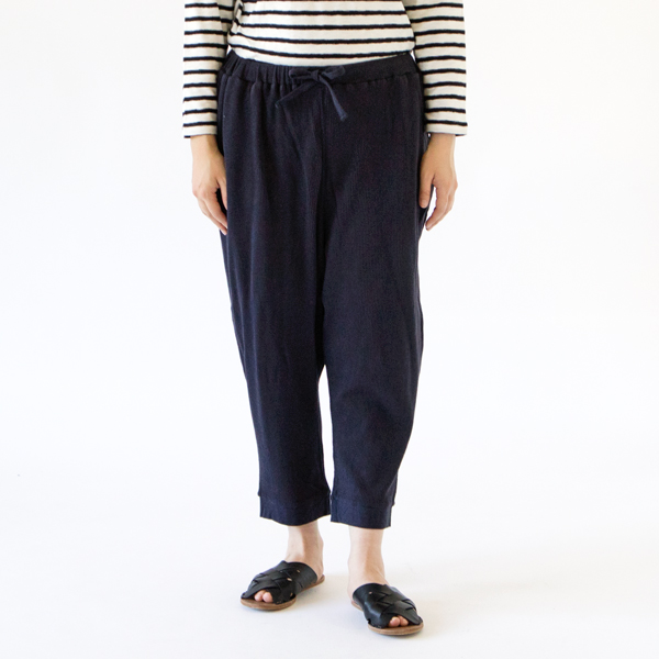 NAVY（モデル身長：162cm）