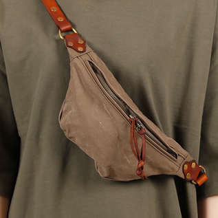 女性も合わせやすいコンパクトなサイズ(OLIVE DRAB) 女性も合わせやすいコンパクトなサイズ(OLIVE DRAB)