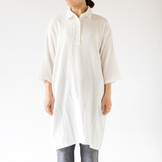 WHITE（モデル身長：162cm）