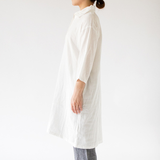WHITE（モデル身長：162cm）