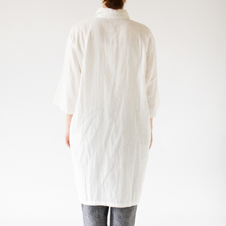 WHITE（モデル身長：162cm）