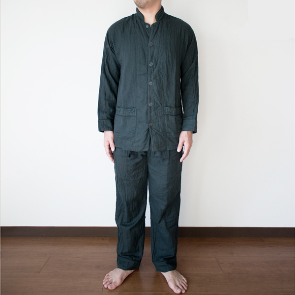 男性モデル（165cm、Sサイズ着用）